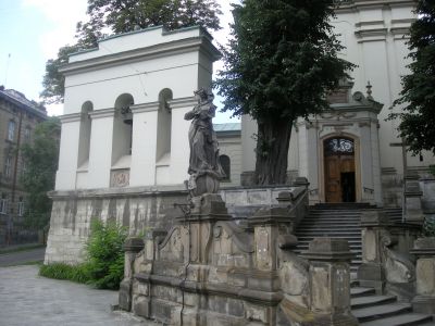 En av Lvivs många kyrkor. En av Lvivs många kyrkor.